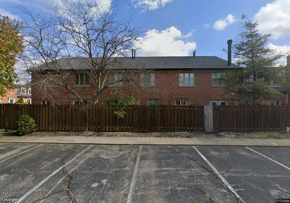 8519 Canterbury Square W, Indianapolis, IN 46260 - photo 1