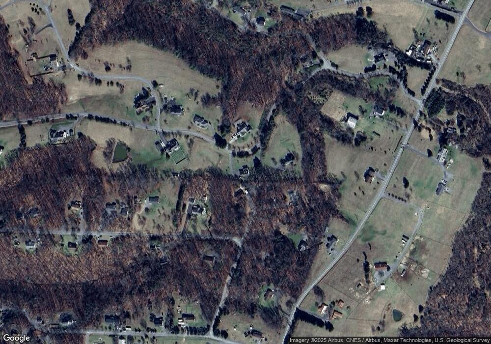 285 Meadowlark Ln, Berkeley Springs, WV 25411 - photo 1