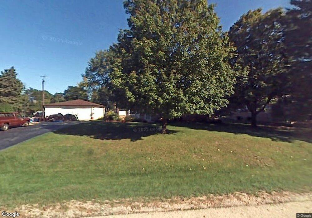 N78W16024 Carl Ross Dr, Menomonee Falls, WI 53051 - photo 1