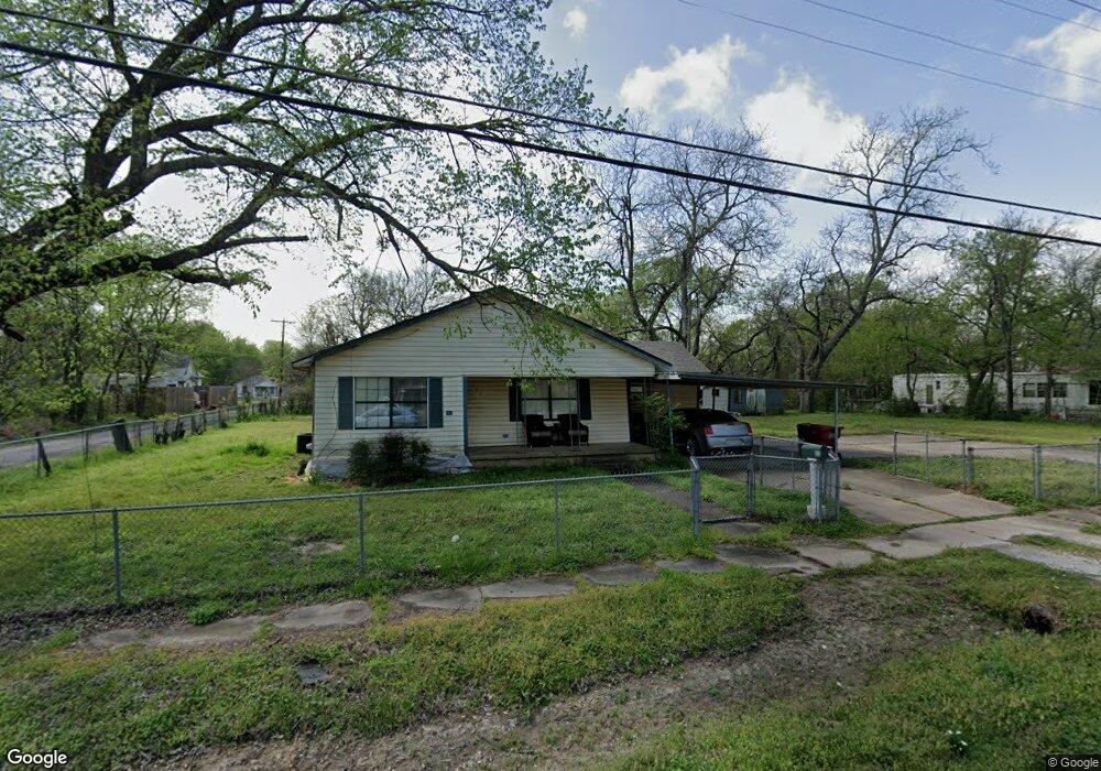 803 S 5th St, Bonham, TX 75418 - photo 1