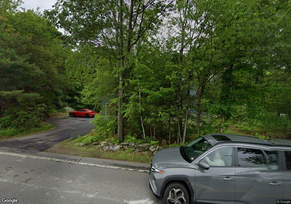 70 Hardy Rd, Londonderry, NH 03053 - photo 1