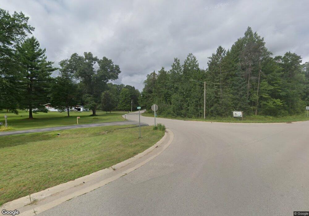 1339 Oak Dr, Marinette, WI 54143 - photo 1