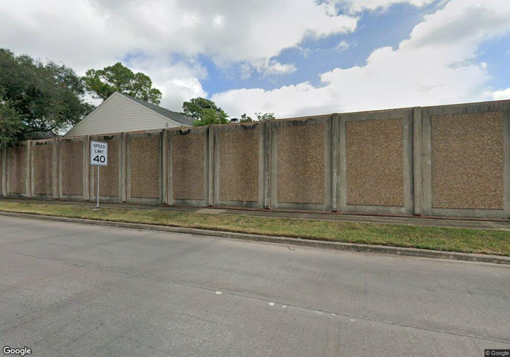 10304 Briar Forest Dr unit 27, Houston, TX 77042 - photo 1