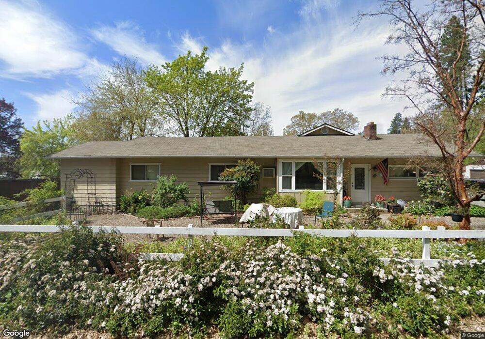 602 Schroeder Ln, Grants Pass, OR 97527 - photo 1