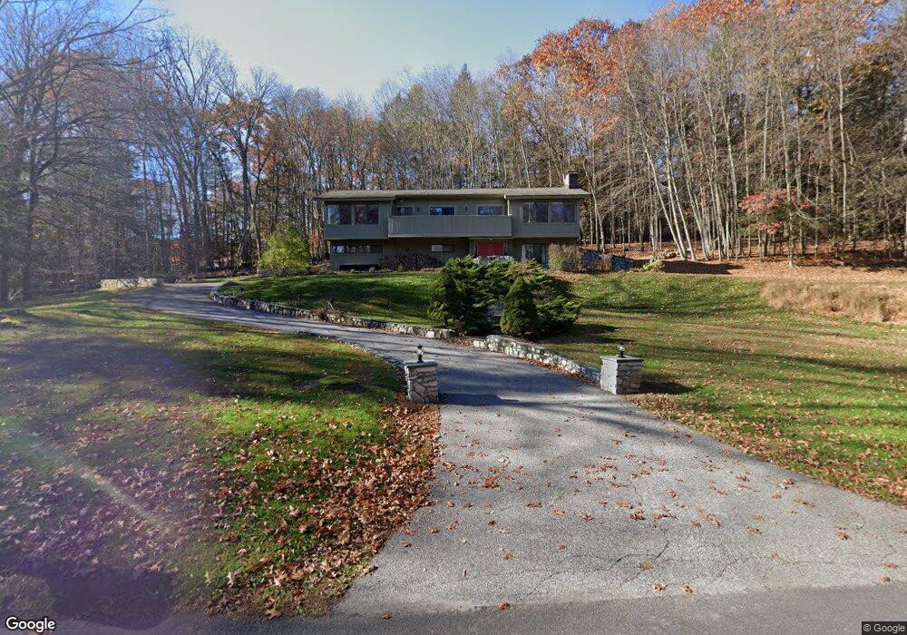 6 Cove Rd, Brookfield, CT 06804 - photo 1