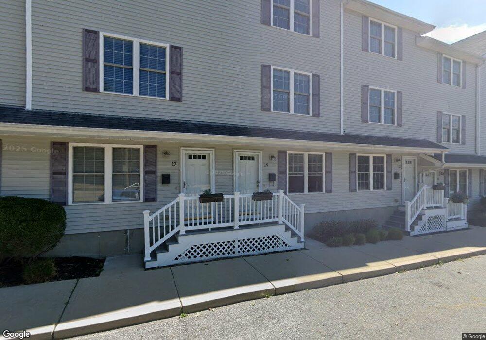 15 Green St unit 15, Wakefield, RI 02879 - photo 1