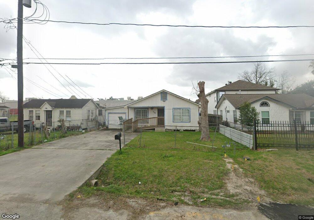 716 Duff Ln, Houston, TX 77022 - photo 1