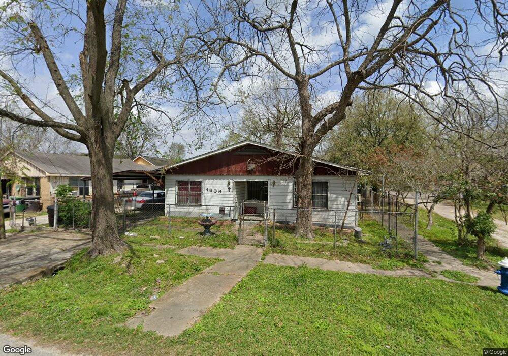 4609 Octavia St, Houston, TX 77026 - photo 1