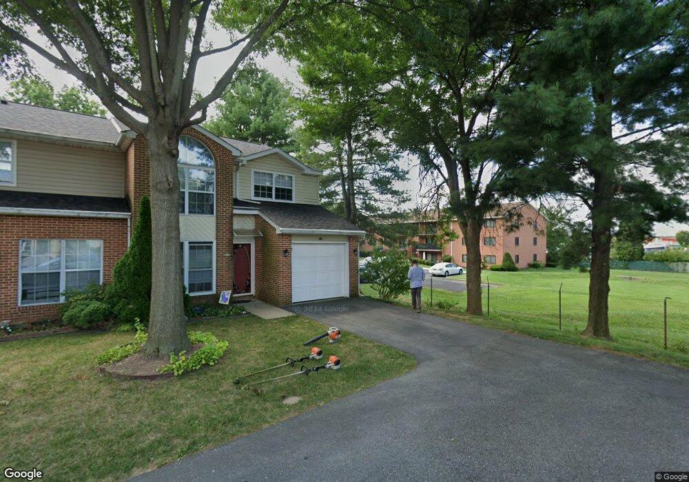 1633 Edgewood Place unit 101, Hagerstown, MD 21740 - photo 1