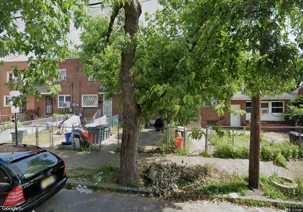 522 Royal Ave, Camden, NJ 08105 - photo 1