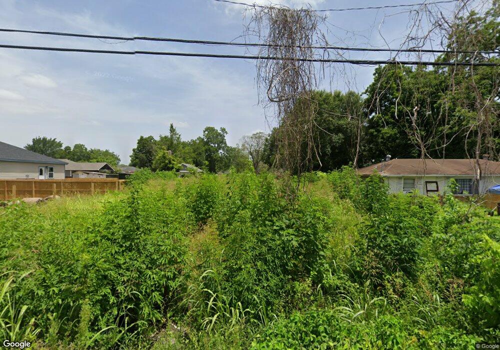 786 Rosie St, Houston, TX 77091 - photo 1