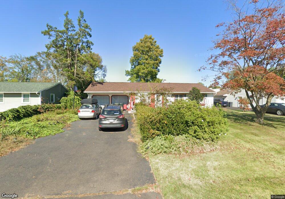 911 Rozel Ave, Southampton, PA 18966 - photo 1