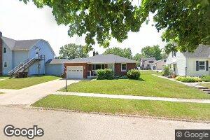 824 9th Ave, Fulton, IL 61252