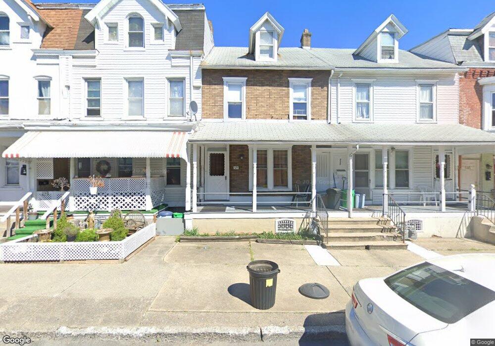 529 W Cedar St, Allentown, PA 18102 - photo 1