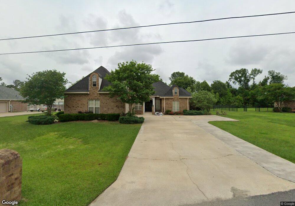 810 E Kade Ln, Lake Charles, LA 70605 - photo 1