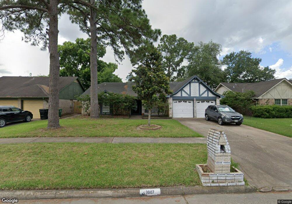 3907 Black Locust Dr, Houston, TX 77088 - photo 1