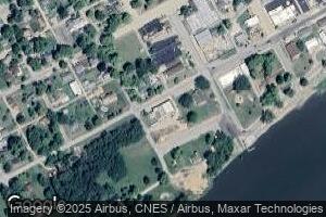 300 Market St, Henry, IL 61537