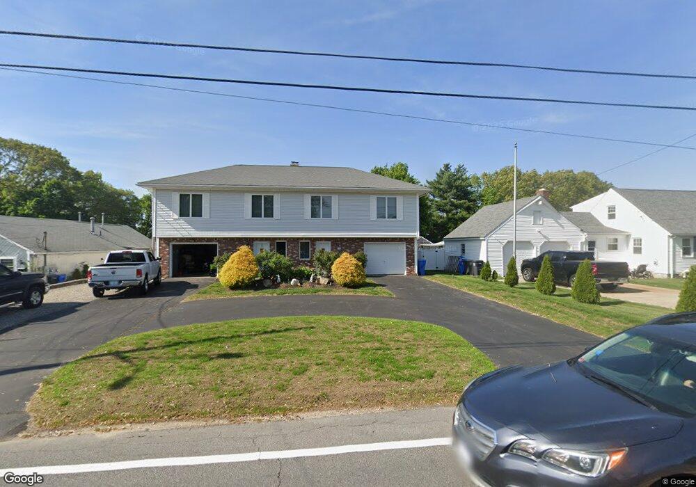 121 Wayland Ave, Cranston, RI 02920 - photo 1