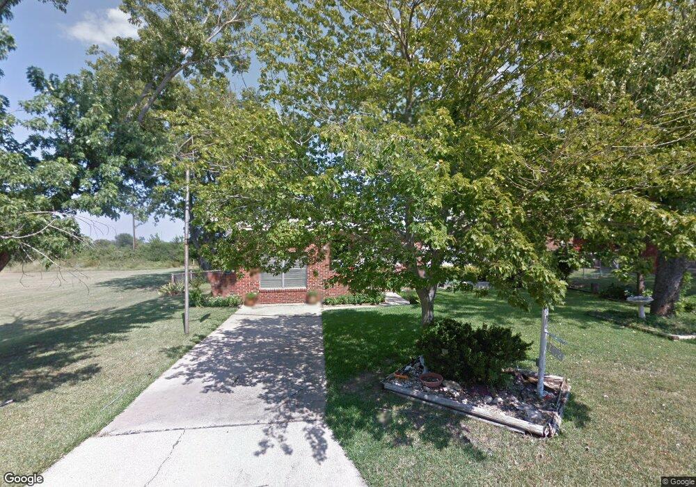 501 Maple St, Ardmore, OK 73401 - photo 1