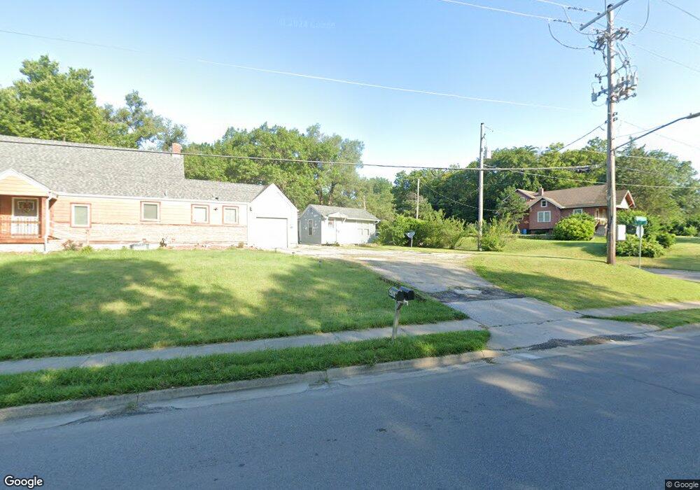 2945 SW Burlingame Rd, Topeka, KS 66611 - photo 1