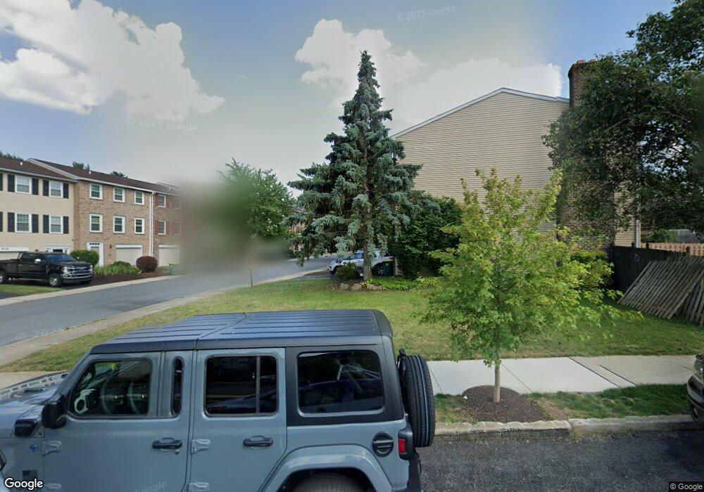 4510 N Hedgerow Dr unit 6, Allentown, PA 18103 - photo 1