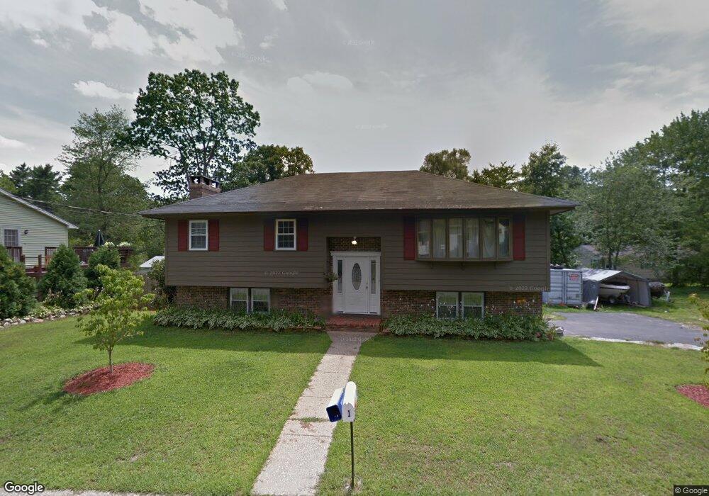 1 Camelot Dr, Hooksett, NH 03106 - photo 1