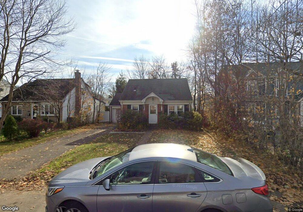 33 Sherwood Rd, Dumont, NJ 07628 - photo 1
