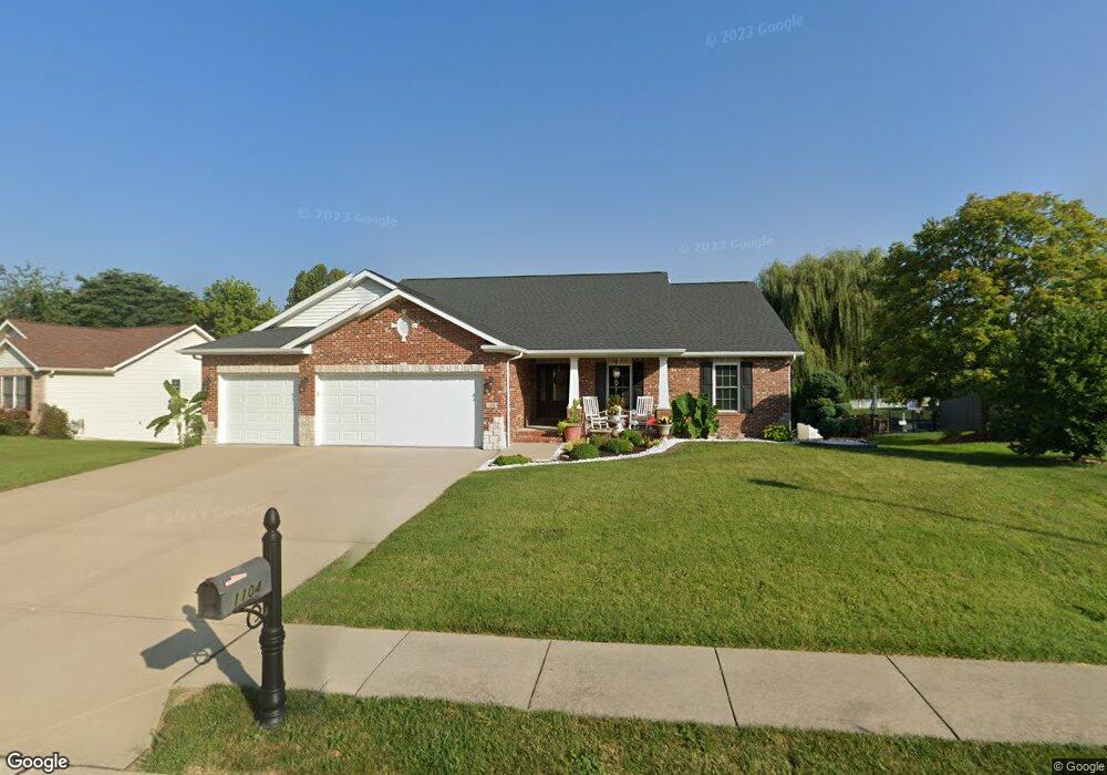 1104 Oak Ln, Maryville, IL 62062 - photo 1
