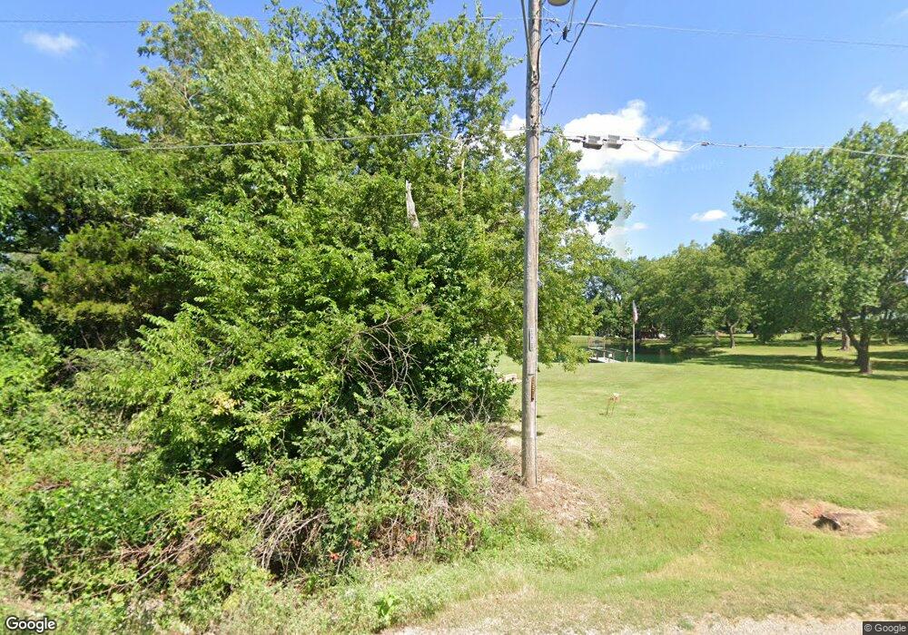 502 S Kalida St, Yates Center, KS 66783 - photo 1