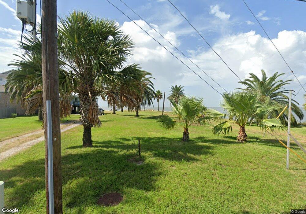 7702 Channelview Dr, Galveston, TX 77554 - photo 1