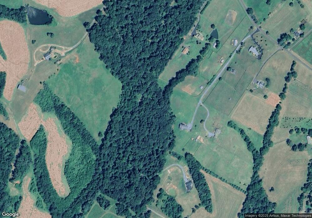 5320 Bear Hollow Ln, Amissville, VA 20106 - photo 1