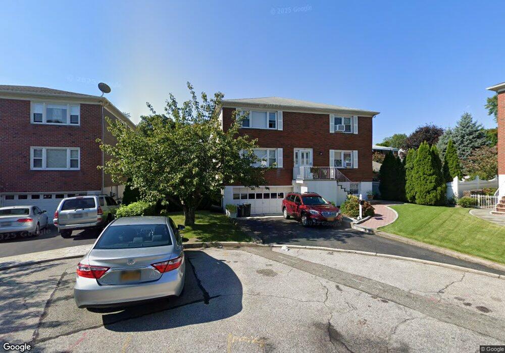 10 Calvi Ln, Yonkers, NY 10701 - photo 1