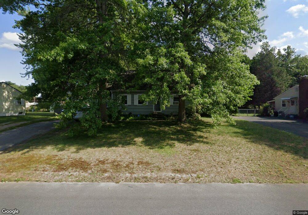 98 Pondview Dr, Ludlow, MA 01056 - photo 1