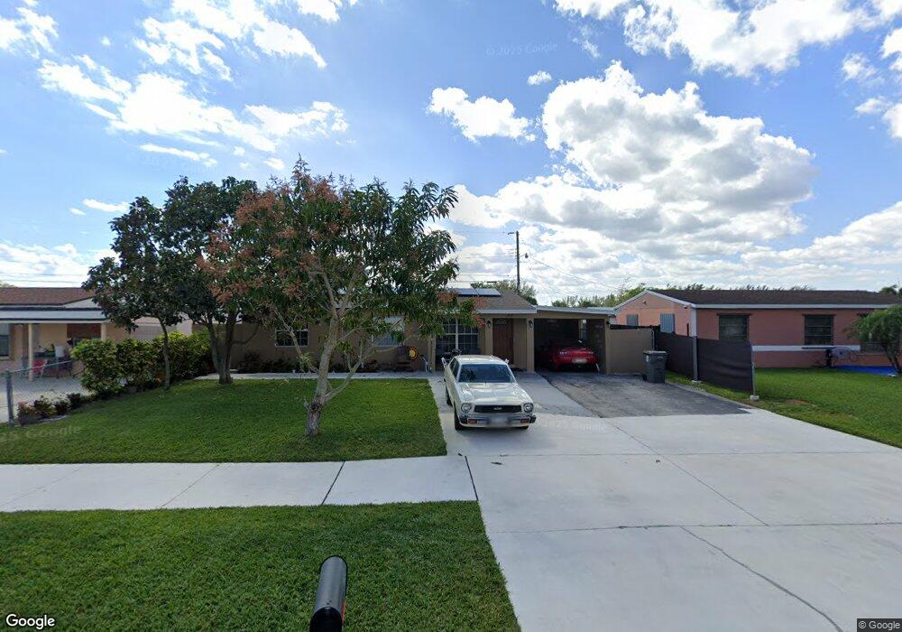 2132 Bridgeman Dr, West Palm Beach, FL 33409 - photo 1