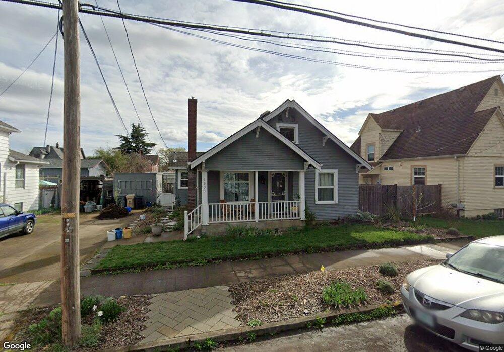 1033 Calapooia St SW, Albany, OR 97321 - photo 1
