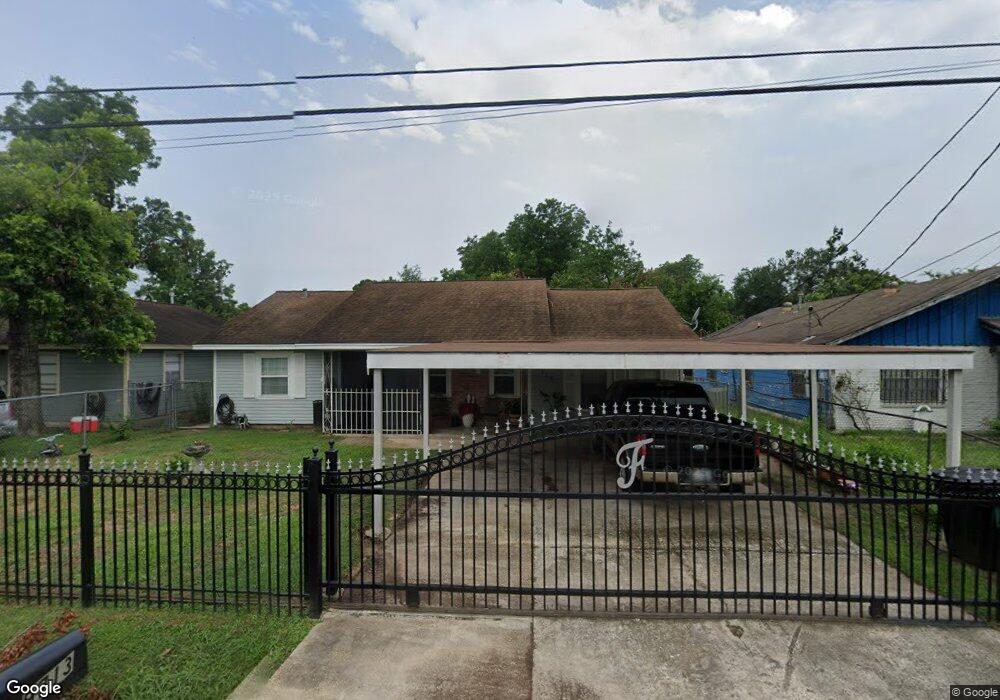 9713 Edgeworth St, Houston, TX 77093 - photo 1