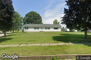 205 E Green St, Wyoming, IA 52362