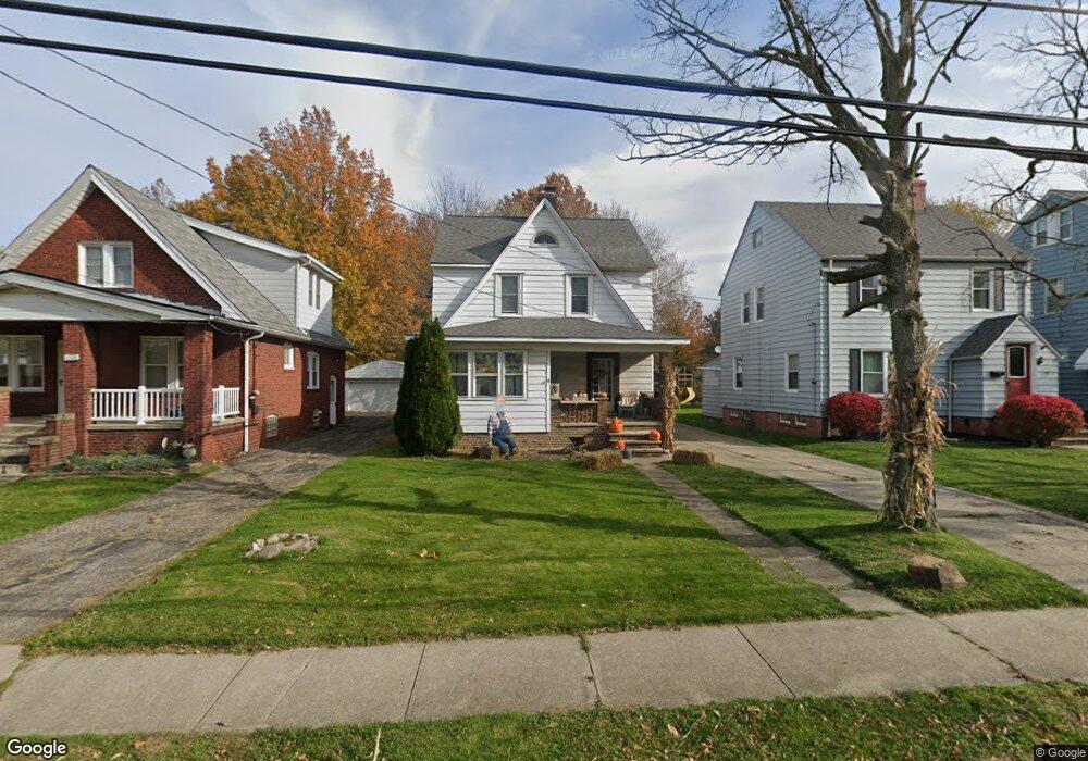 1709 Robindale St, Wickliffe, OH 44092 - photo 1