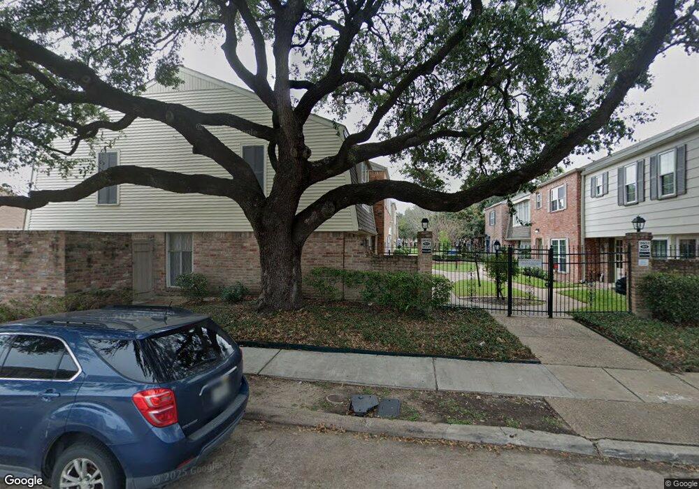 2045 Winrock Blvd unit 62, Houston, TX 77057 - photo 1