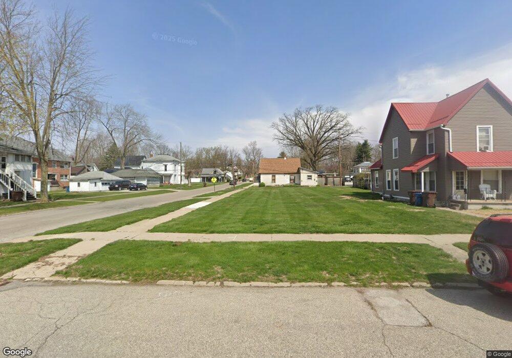 294 W Sinclair St, Wabash, IN 46992 - photo 1