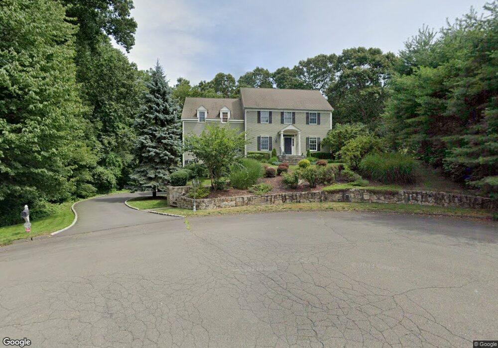 32 Arrowhead Place, Ridgefield, CT 06877 - photo 1