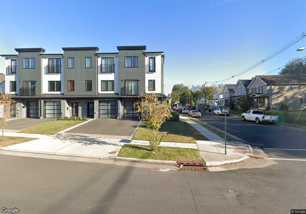 697 S 2nd St, Plainfield, NJ 07060 - photo 1