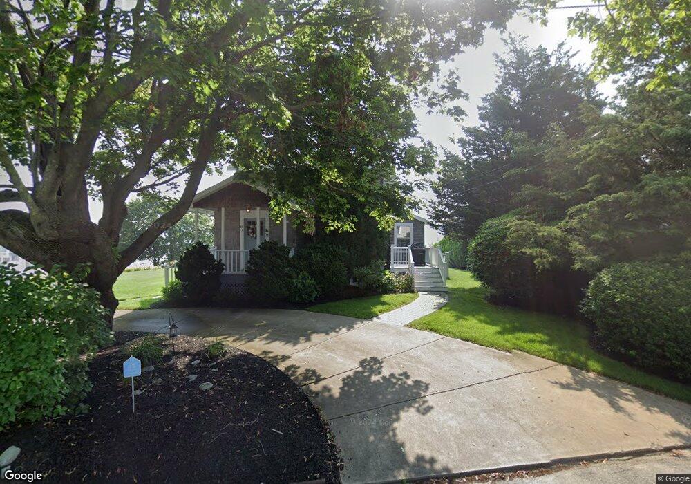 89 Narragansett Blvd, Portsmouth, RI 02871 - photo 1