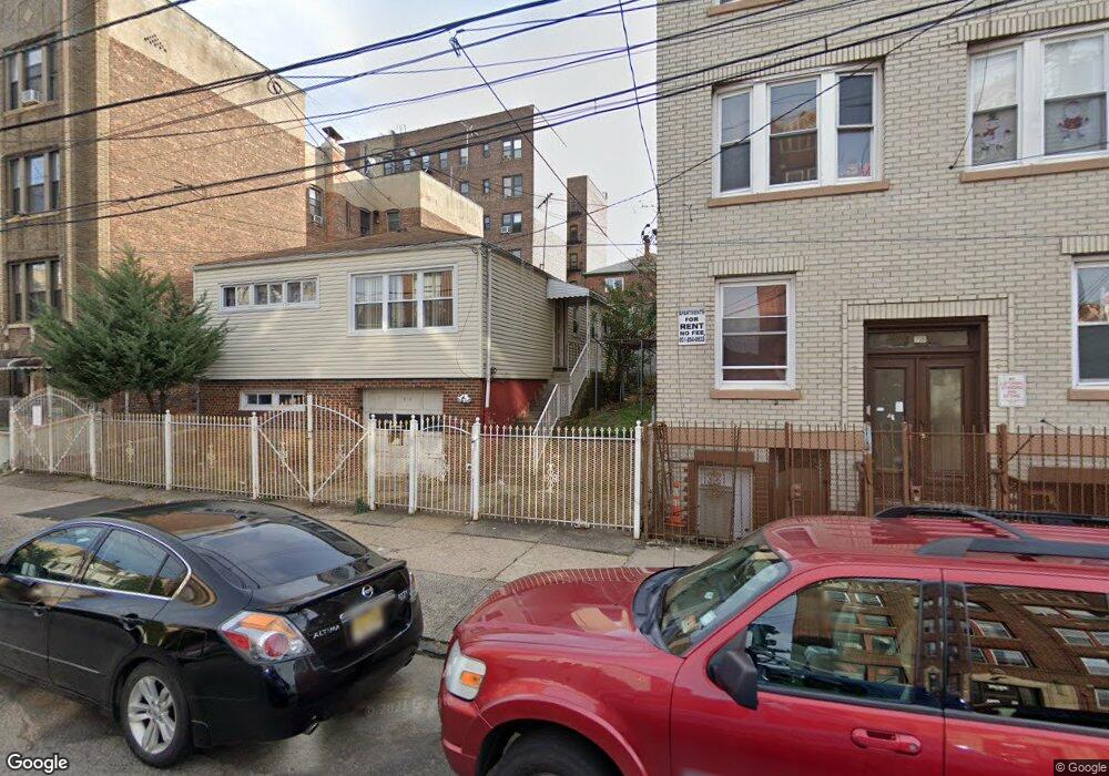 80 Romaine Ave unit 4C, Jersey City, NJ 07306 - photo 1
