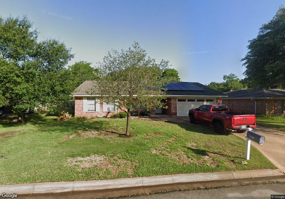 1211 King Arthur Cir, College Station, TX 77840 - photo 1