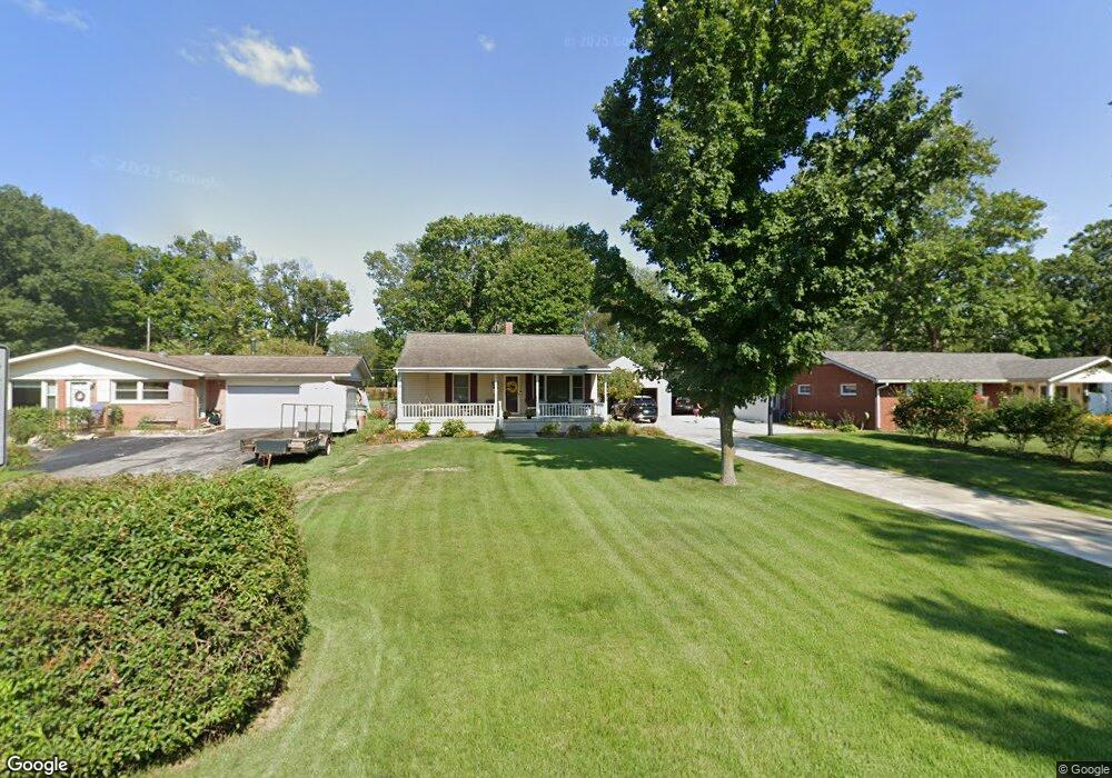 3403 Sycamore Dr, Columbus, IN 47203 - photo 1