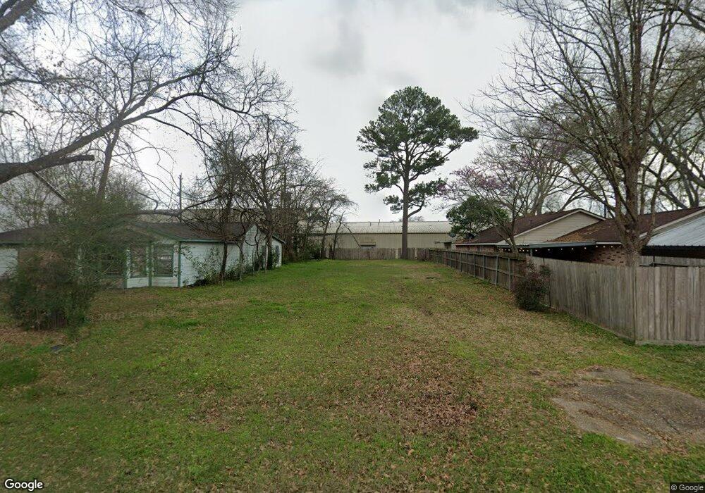 409 Epps St, Tomball, TX 77375 - photo 1
