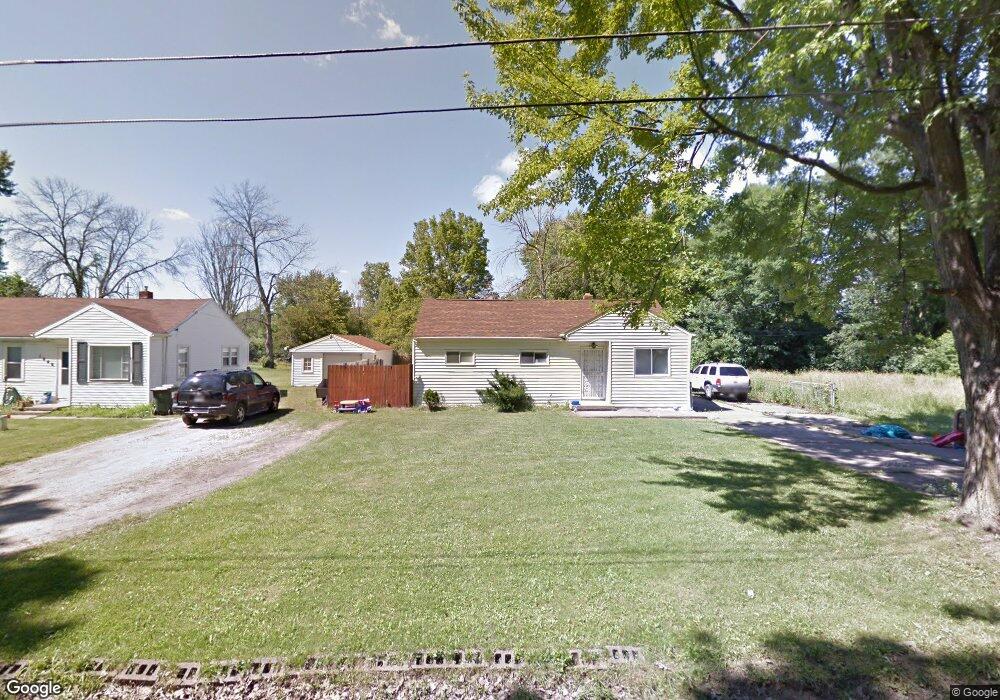 1442 Stephens Ave, Flint, MI 48507 - photo 1