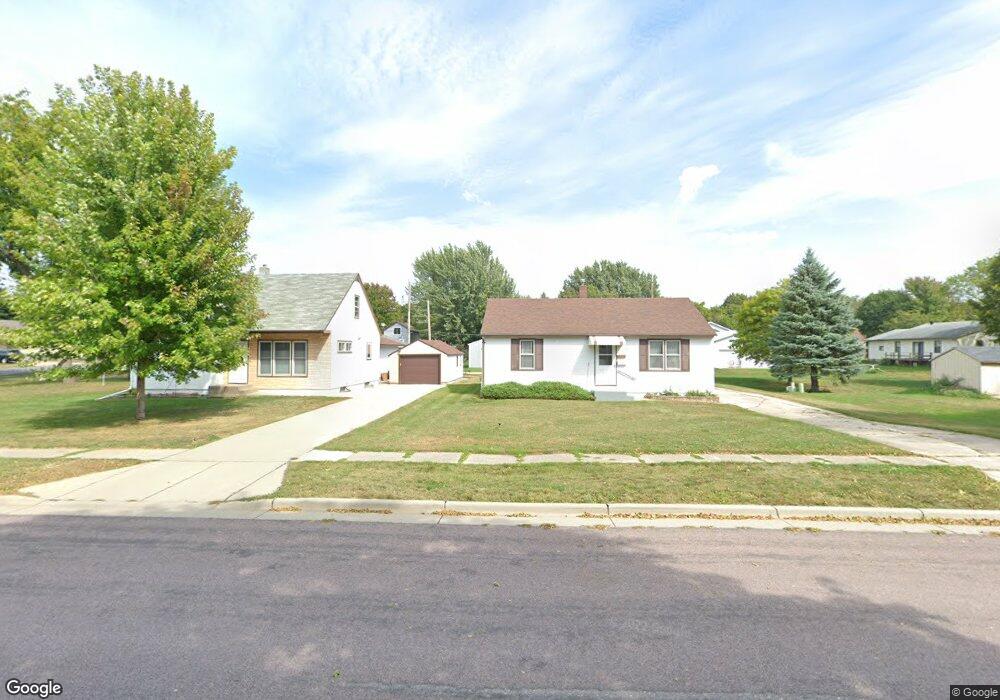 218 Linden St, New Ulm, MN 56073 - photo 1