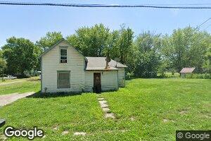 202 E 4th St, Pickering, MO 64476